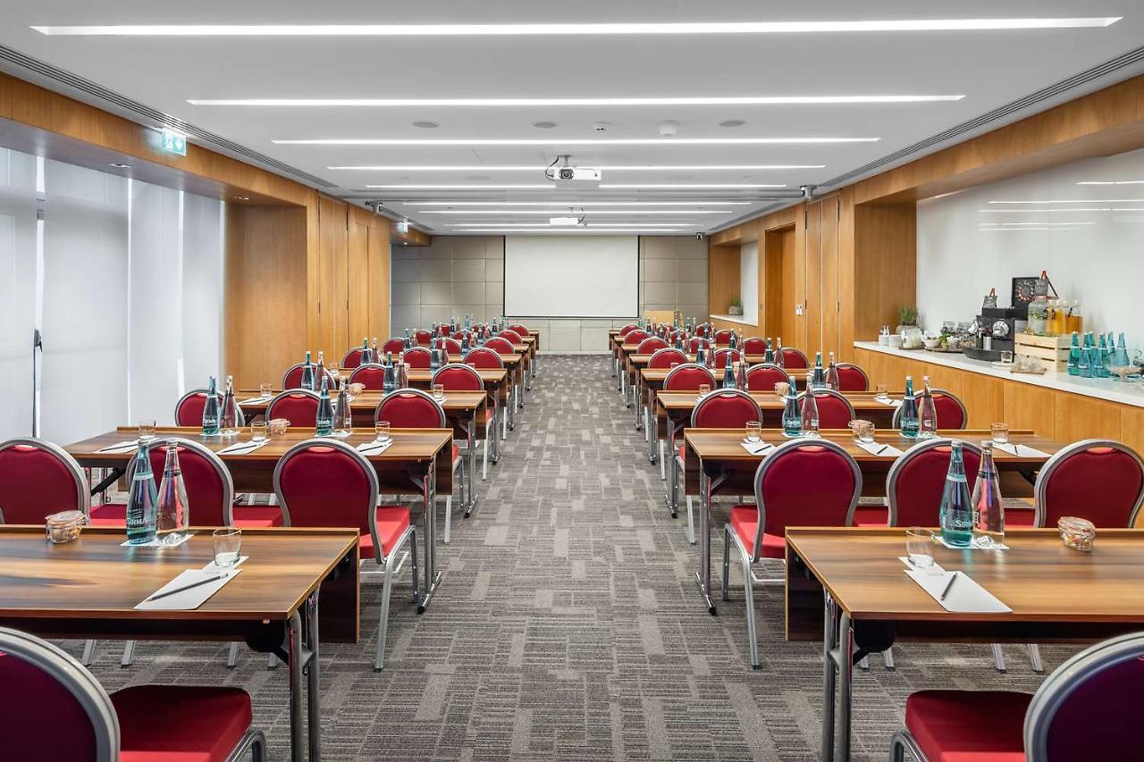Radisson Blu Hotel & Residence, Riyadh Diplomatic Quarter Bagian luar foto