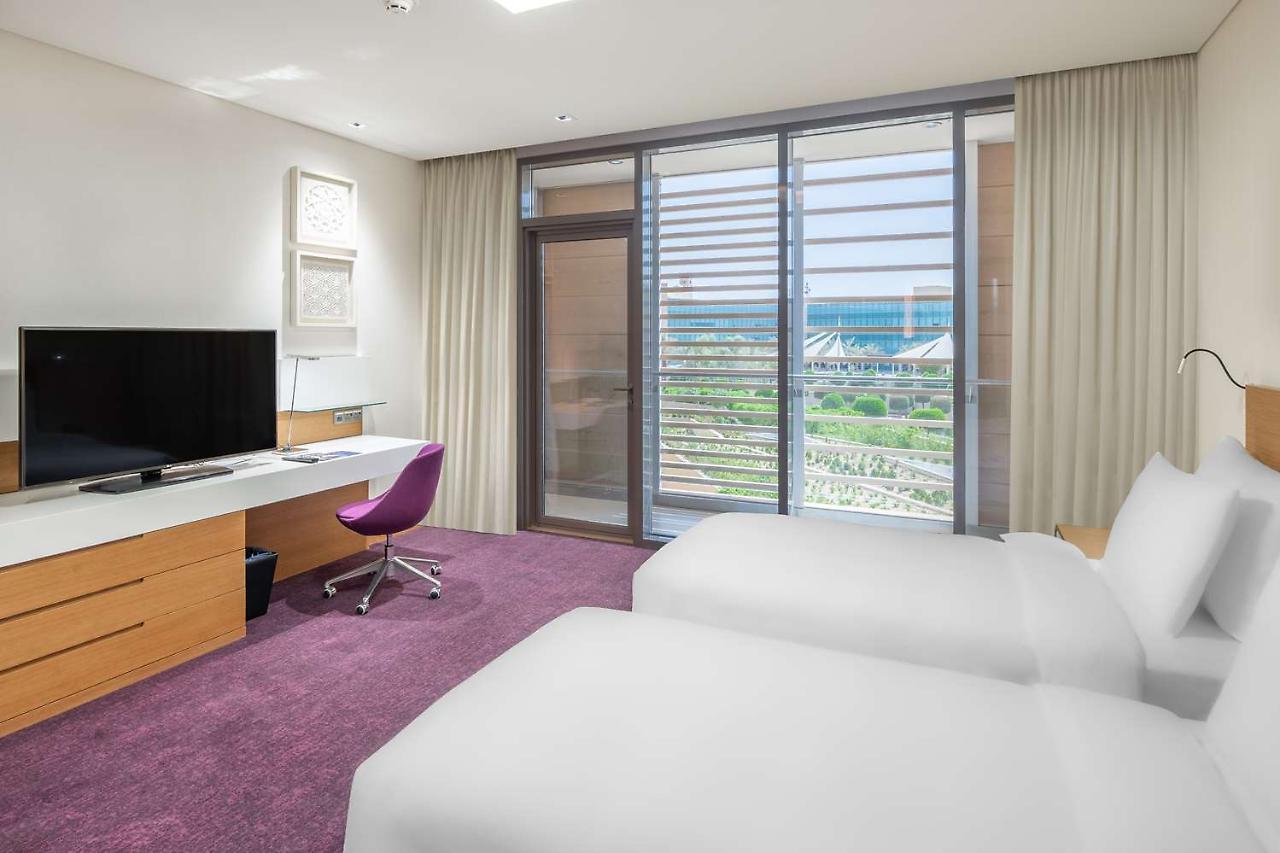 Radisson Blu Hotel & Residence, Riyadh Diplomatic Quarter Bagian luar foto