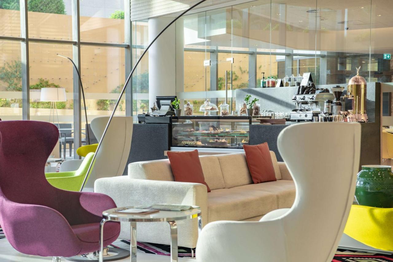 Radisson Blu Hotel & Residence, Riyadh Diplomatic Quarter Bagian luar foto