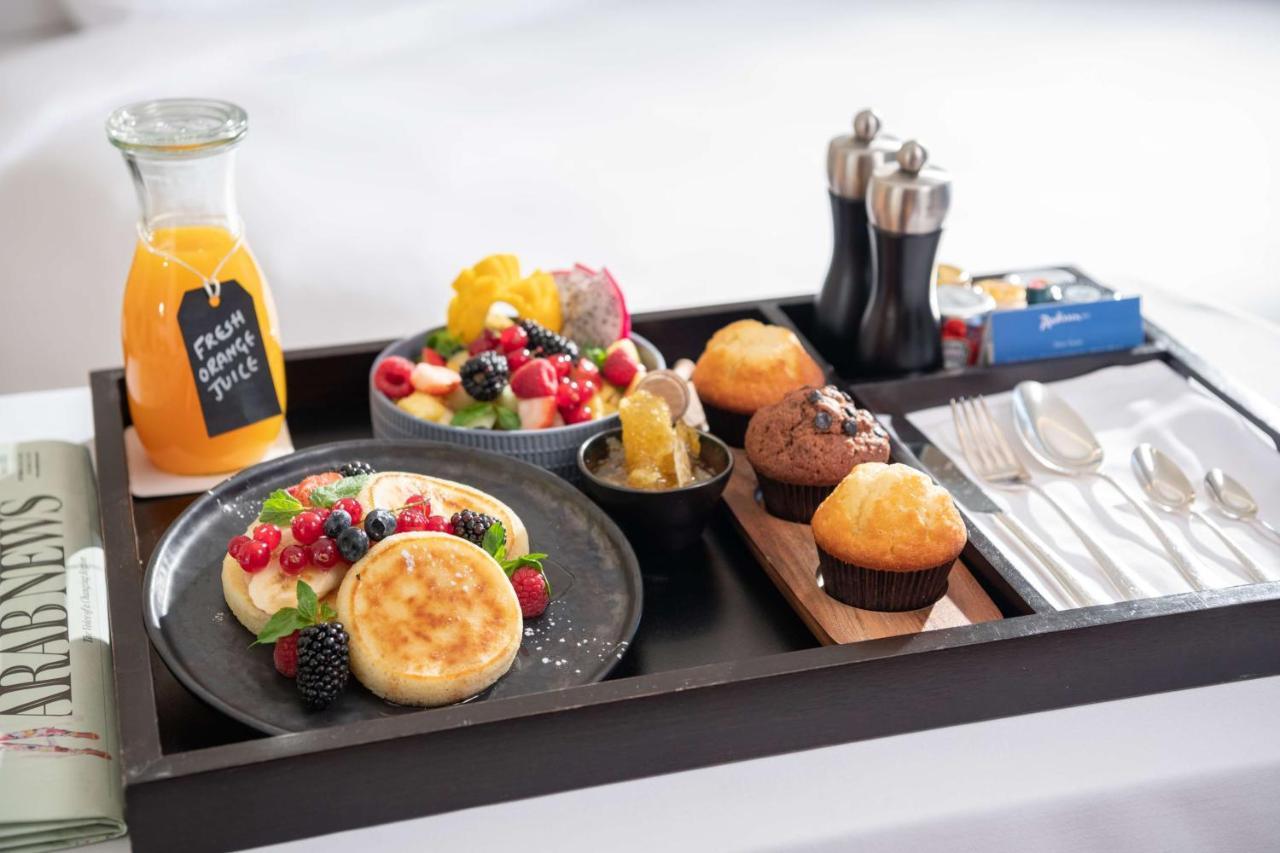 Radisson Blu Hotel & Residence, Riyadh Diplomatic Quarter Bagian luar foto