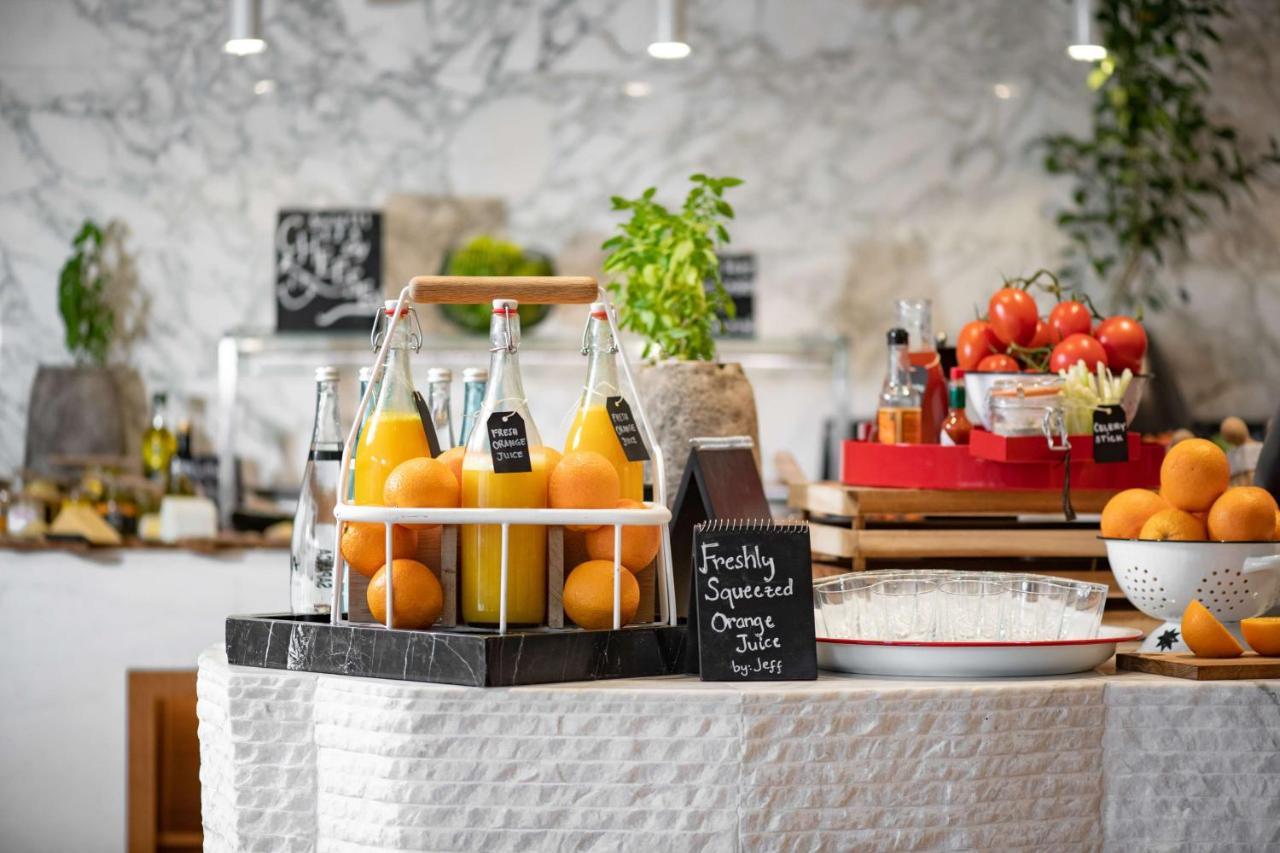 Radisson Blu Hotel & Residence, Riyadh Diplomatic Quarter Bagian luar foto
